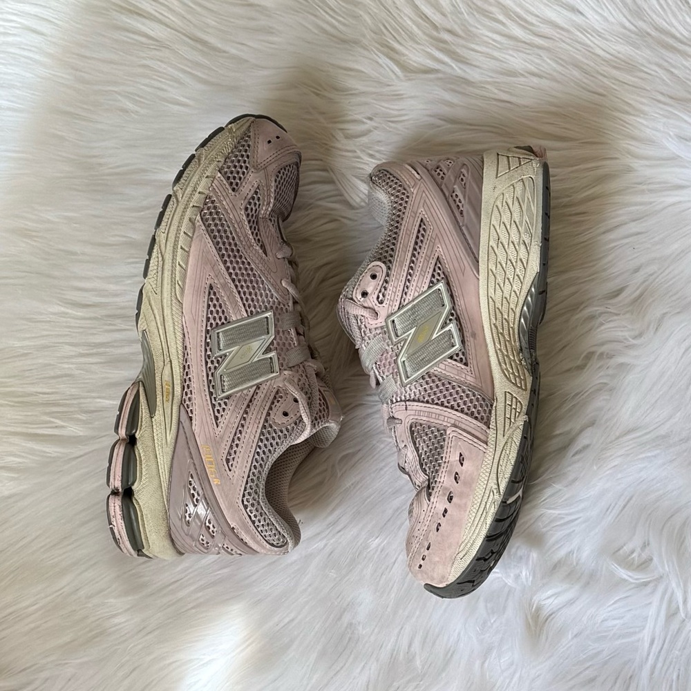 New Balance 1906R “Rose Sugar Ice Wine” Size 6.5Y (Women’s ~8) Pink - Picture 3 of 10